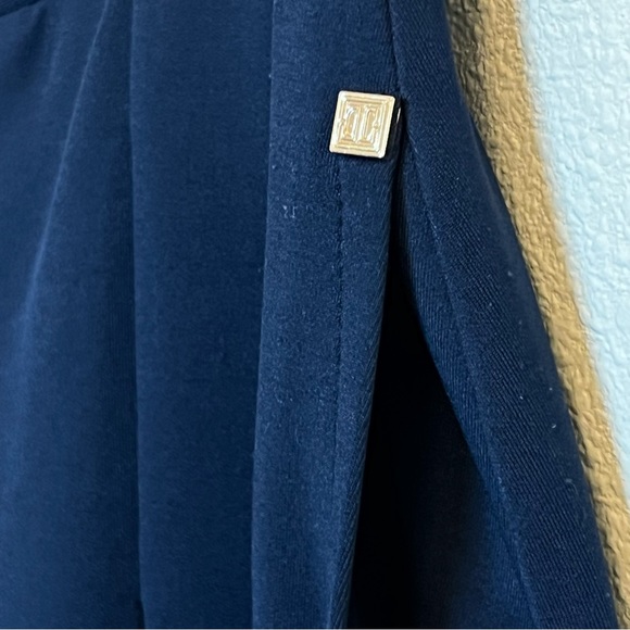 Ivanka Trump Navy Blue Full Knee Length Skirt - Size 6 (EUC) - Picture 5 of 8